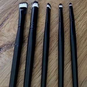 Makup brushes